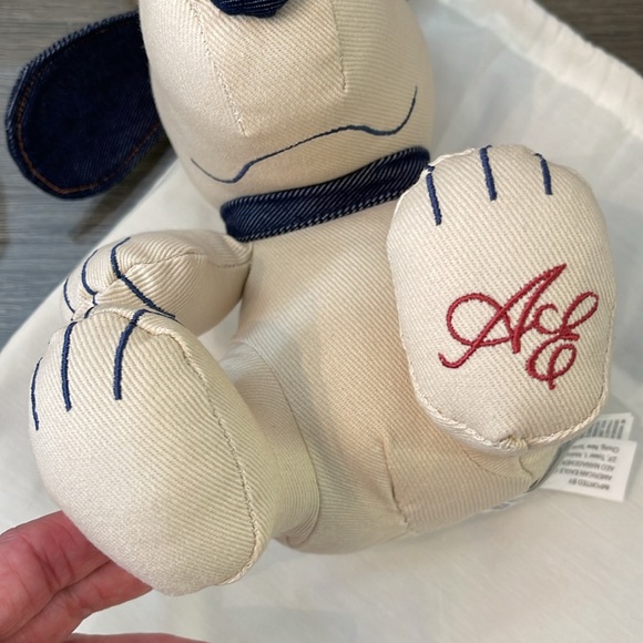 Snoopy Limited-Edition Plush Toy NWT & Dust Bag - Picture 14 of 14